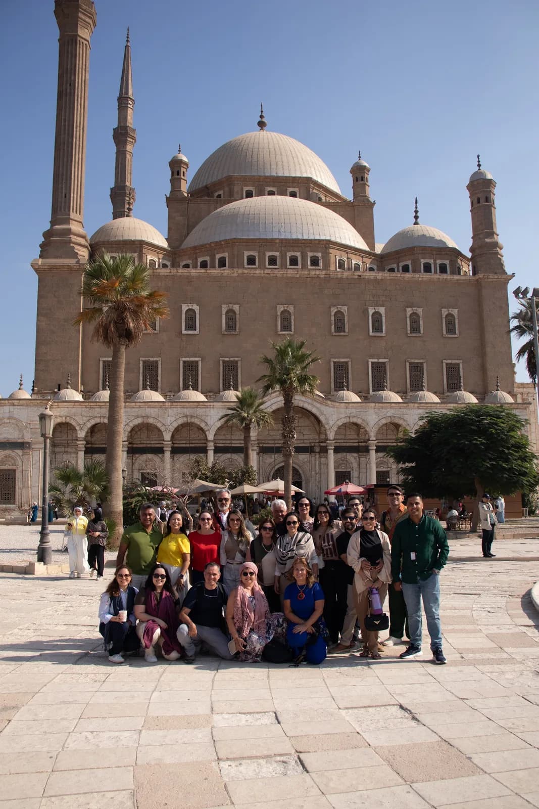 Grupo MeiDiMundo na Mesquita de Muhammad Ali, saída anterior
